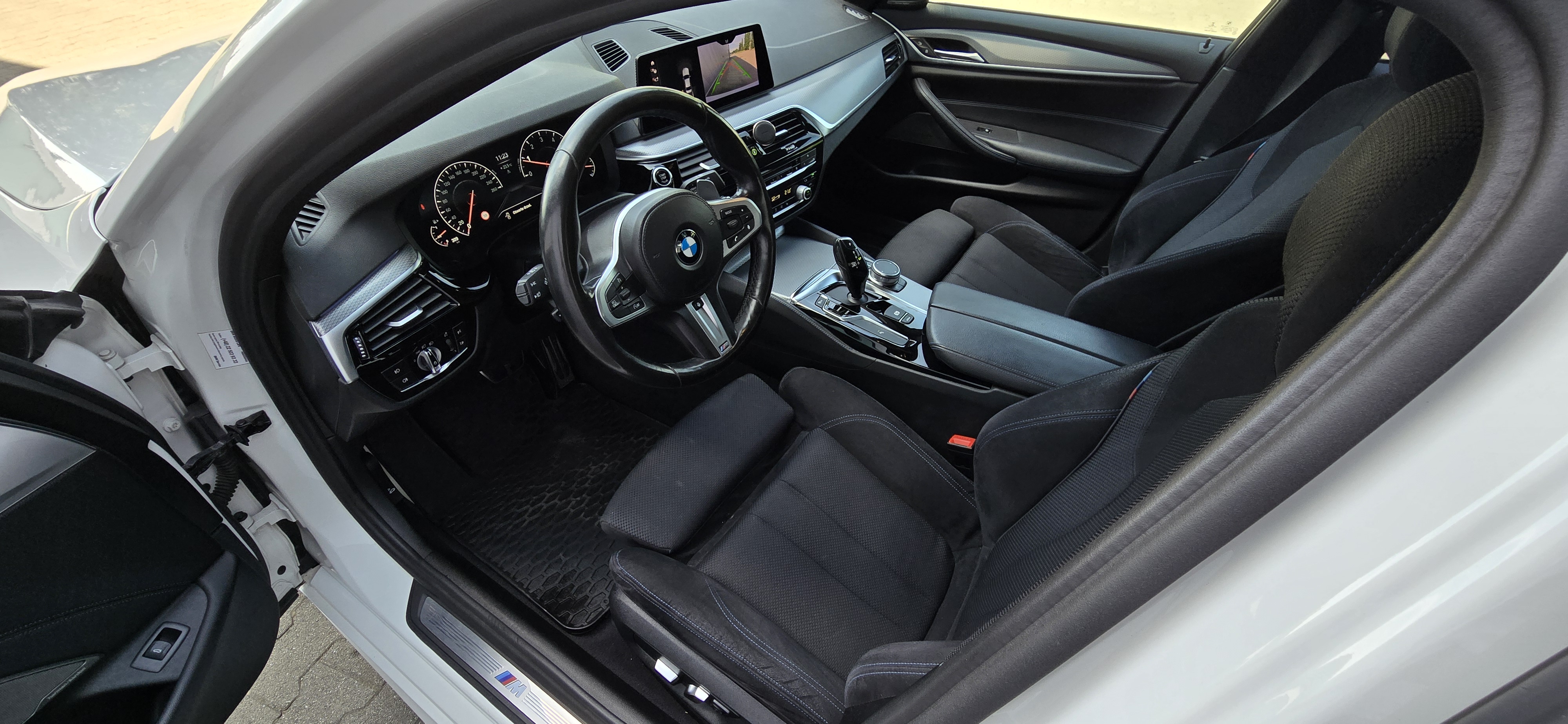 BMW G30 530i M Sport - zdjęcie 9