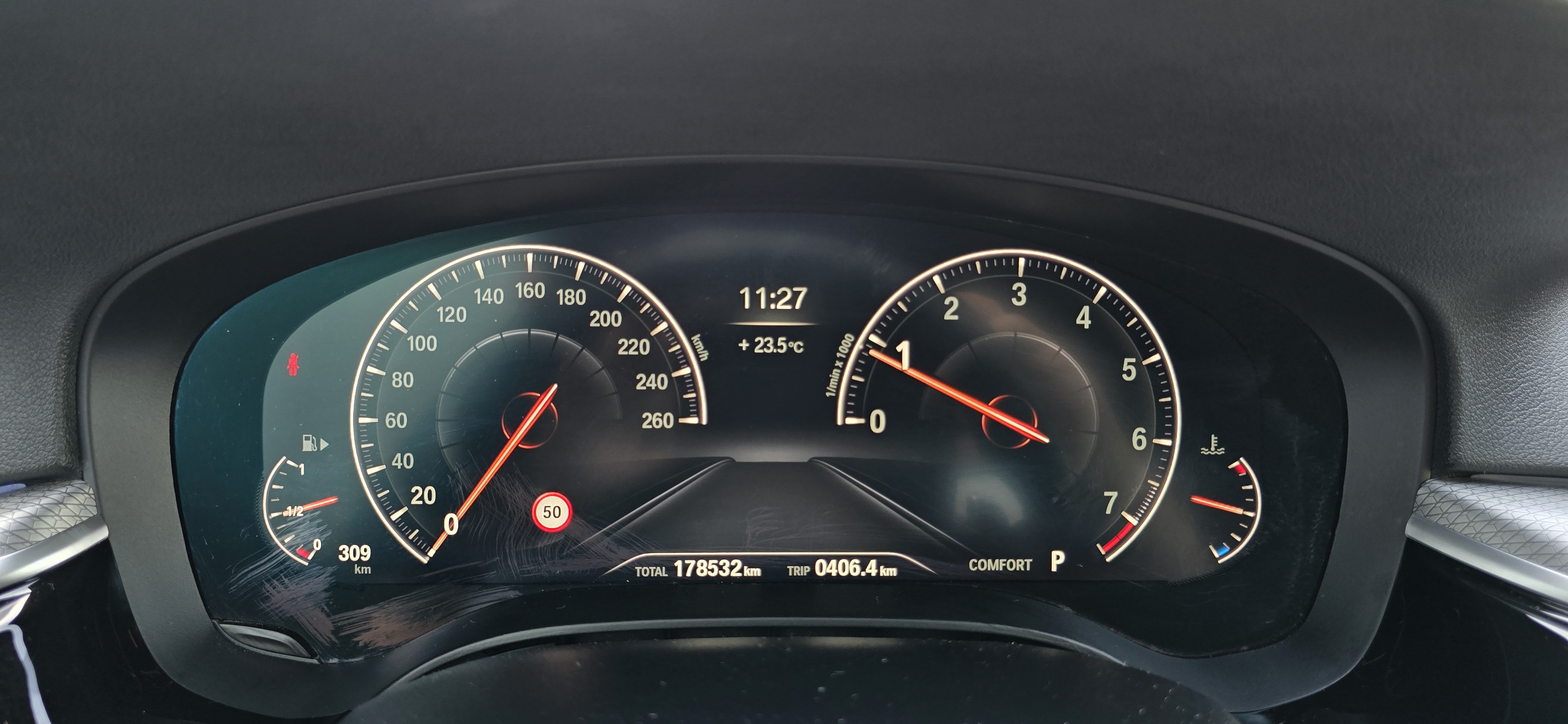 BMW G30 530i M Sport - zdjęcie 27